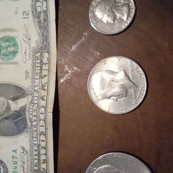 ( Sold ) 1976 Bicentennial Currency Rare Birth Set - Picture 6 of 8